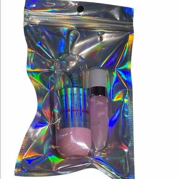 Light pink hydrating lip gloss - Picture 4 of 4